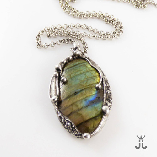 Kouzelný talisman — foto 1