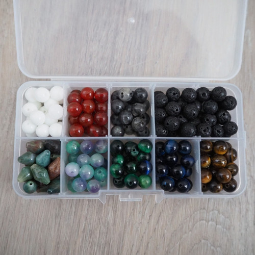 Kreativní sada na výrobu 8 minerálních náramků