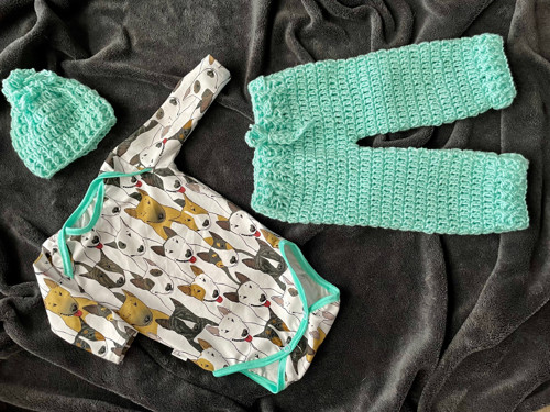 Newborn sada "Bullrozenec" - světlá mint — foto 1