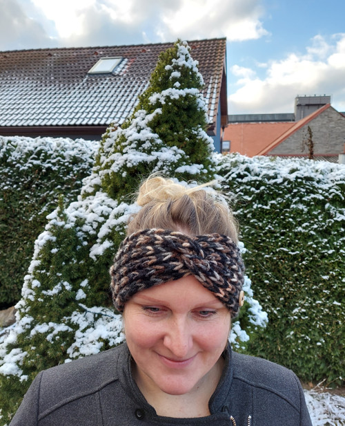 Pletená čelenka -černý melír