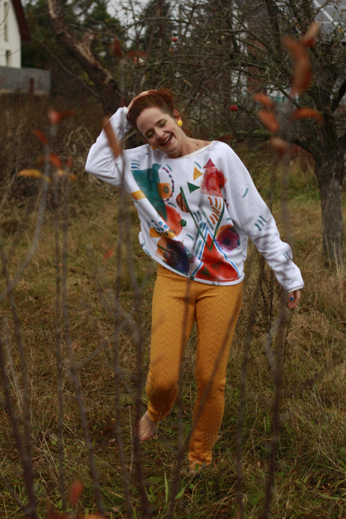 Mikina Whie I. — foto 1