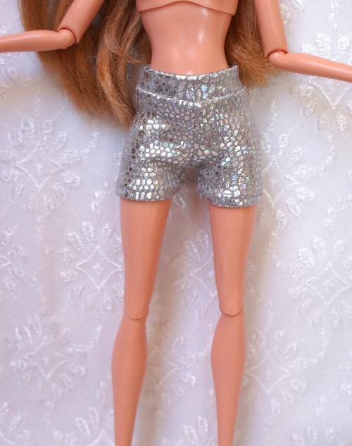 Šortky pro Barbie — foto 1