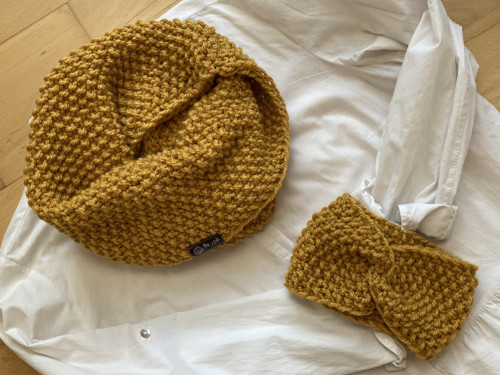 Hořčicový set nákrčník + čelenka
