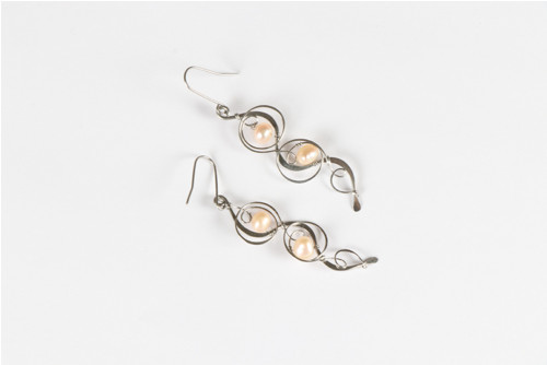 Náušnice s říční perlou (chir. ocel)