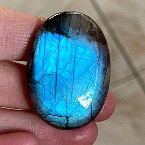 Labradorit kabošon ovál / 39x28x5mm