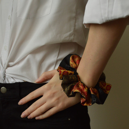 Scrunchie, gumička, náramek - vánoční motiv