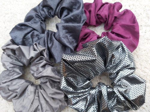 Scrunchie - velká gumička, náramek ...