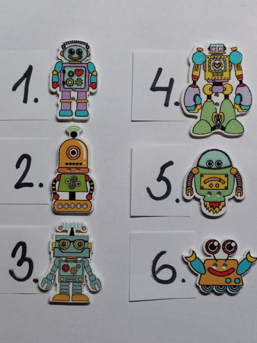 Dřevěný knoflík - ROBOT — foto 1