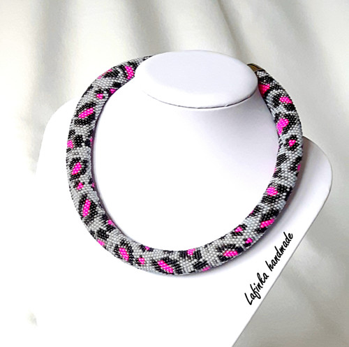 Náhrdelník leopard do růžova — foto 1