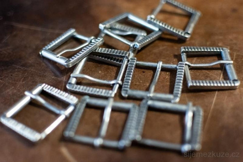 Přezka 25x22 mm, staronikl černý