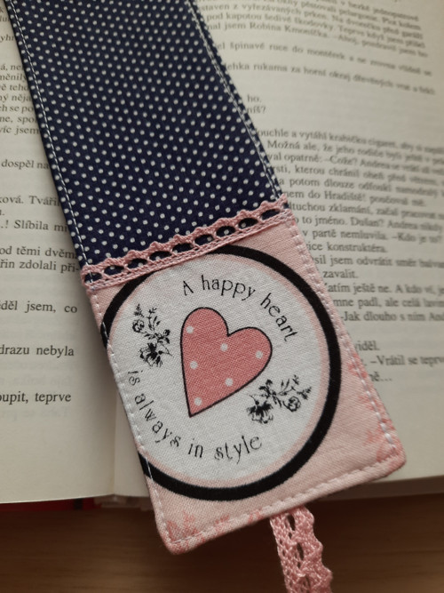 Záložka do knihy happy heart 2