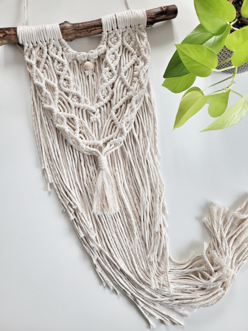 Macrame dekorace v krémové barvě — foto 1