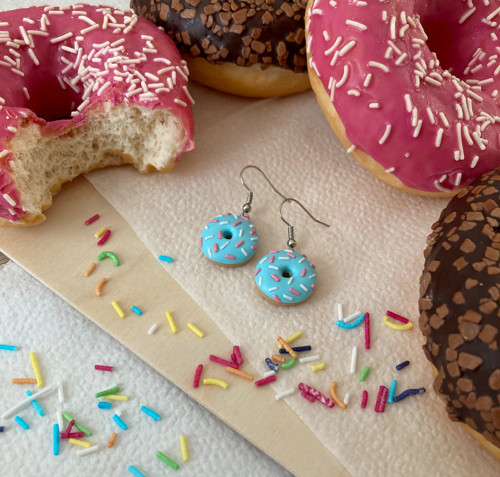 Šmoulové donuty s barevnou posypkou