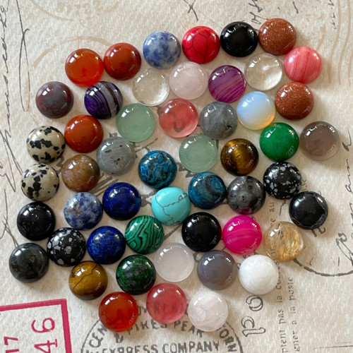 Minerály mix kabošon kruh / 12mm
