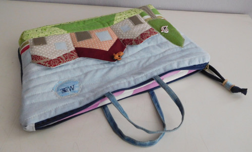 Patchwork s domečky - taška/pouzdro — foto 1