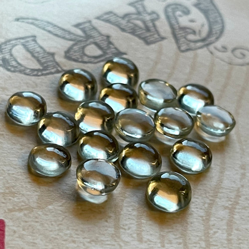 Ametyst zelený kabošon kruh / 6mm