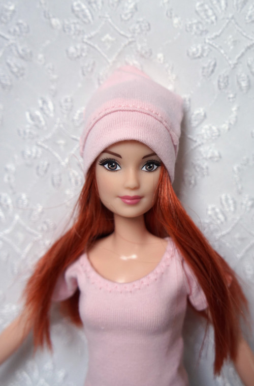 Čepice pro Barbie — foto 1
