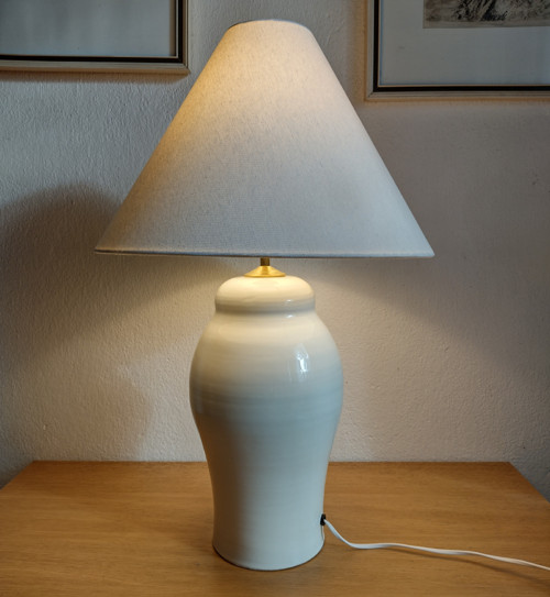 Kónické stínítko na stolní lampu