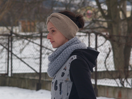 Dvouvrstvá čelenka, akryl — foto 1