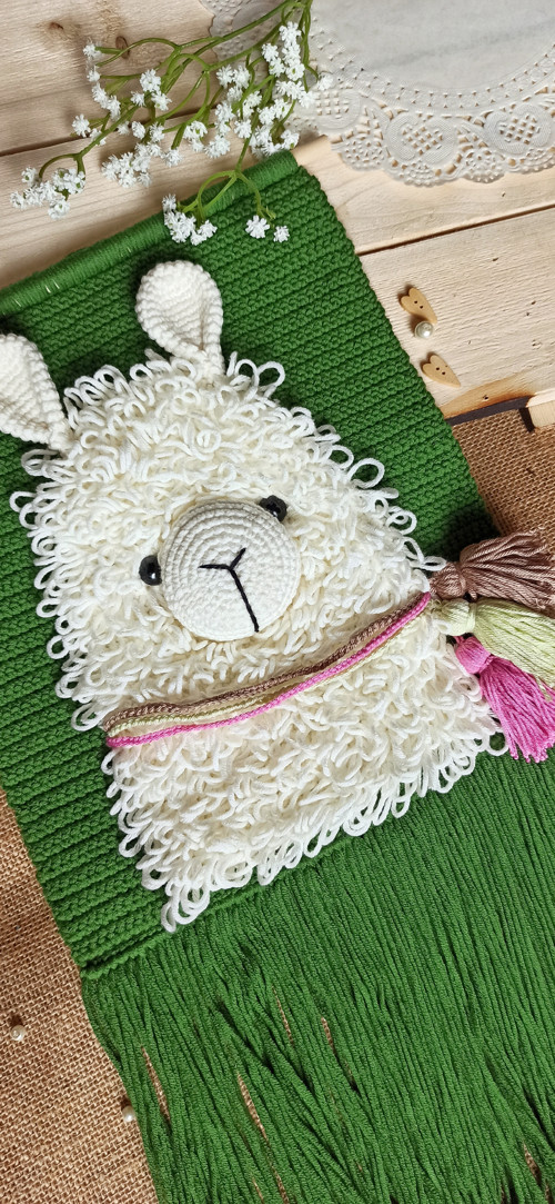 3D háčkovaná dekorace LAMA — foto 1