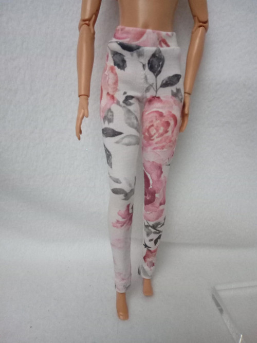 Legíny pro Barbie — foto 1