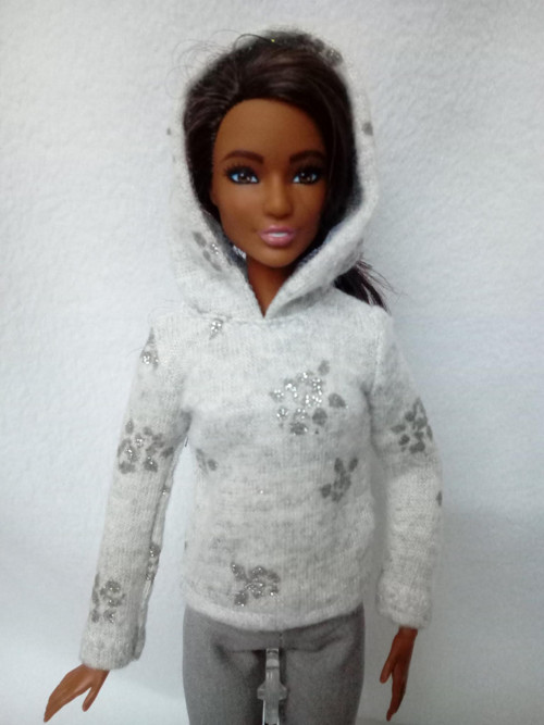 Mikina pro Barbie — foto 1