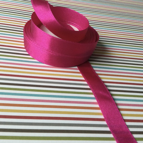 Stuha atlasová tmavě růžová 12mm