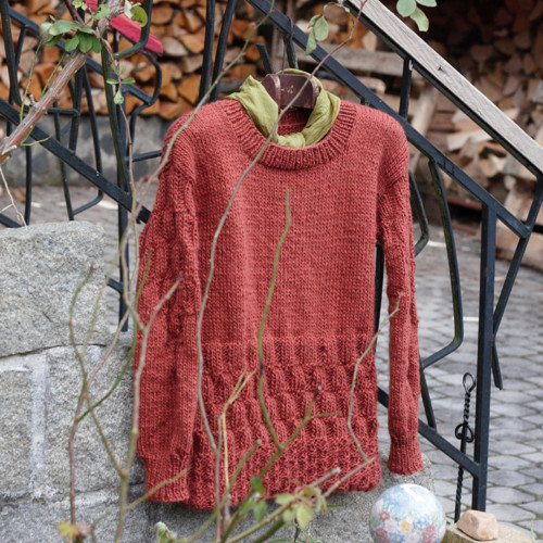 Vlněný pullover v barvě skořice — foto 1