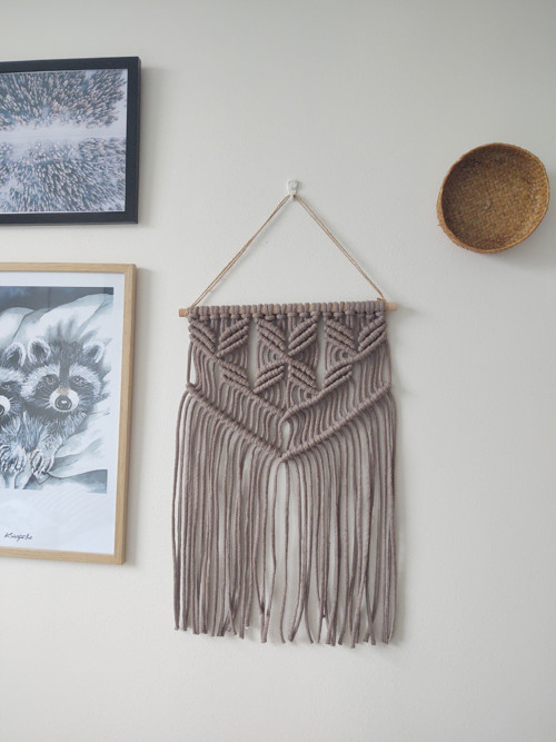 Macramé béžové květinka