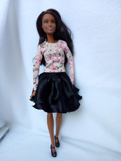 Sukýnka pro Barbie — foto 1