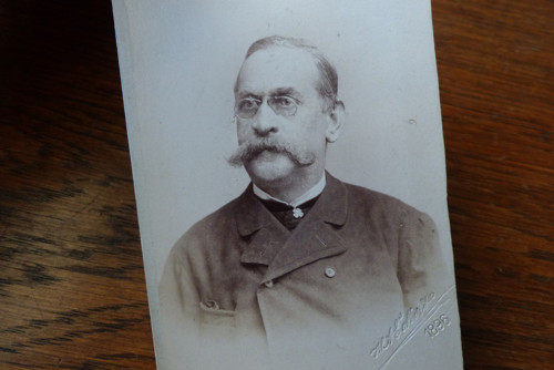 Strýc Eduard ...stará kabinetní fotografie