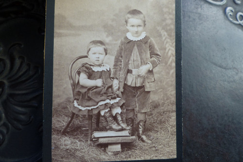 Děti ...stará kabinetní fotografie