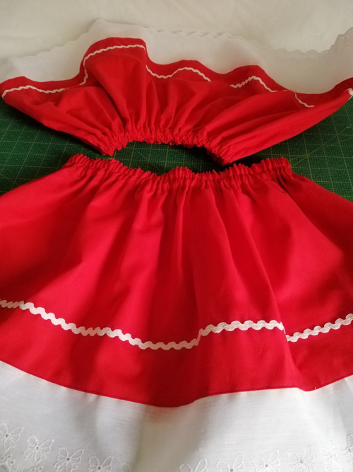 Sukně, sukýnka kroj, folklor. — foto 1