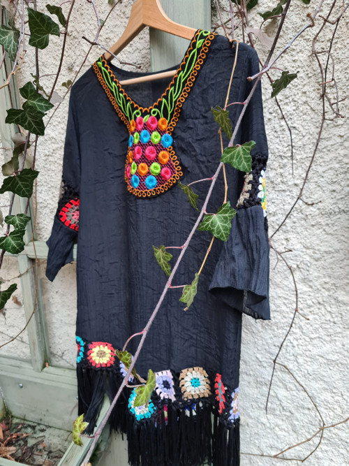 Ve stylu hippies, halenka M — foto 1