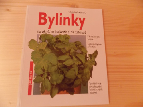Bylinky na okně, na balkoně a na zahradě