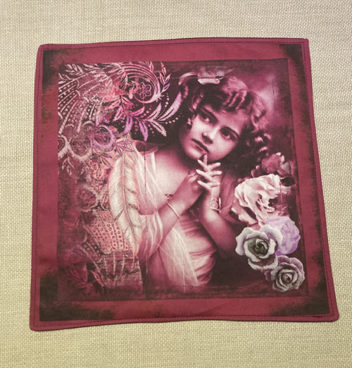 Podkafíčko 23 x 23 cm.