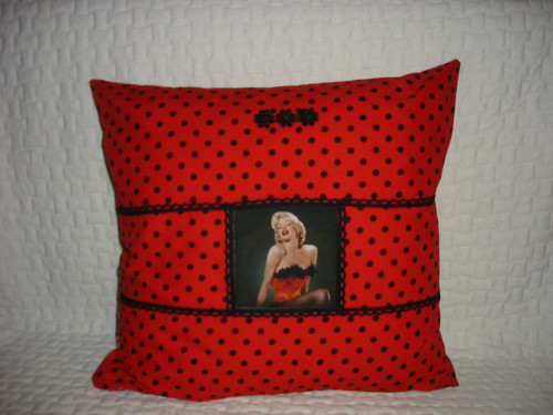 Dekorativní povlak na polštář 50x50cm Marilyn