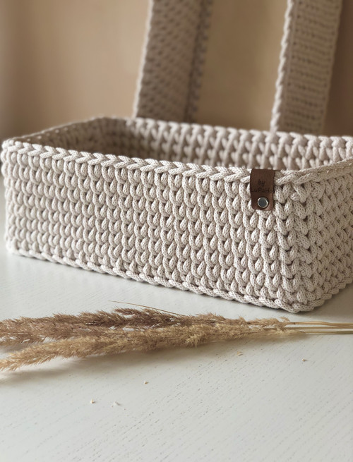 Háčkovaný obdélníkový košík 25x15cm natur