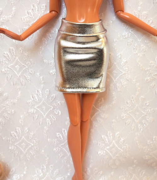 Barbie . natahovací sukně — foto 1
