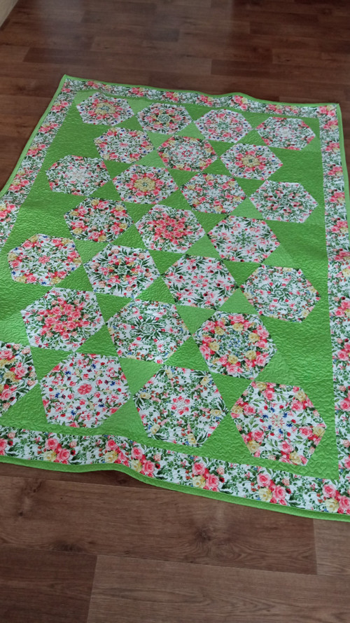 Patchworková deka-hexagon růží — foto 1