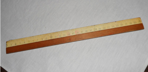 Dřevěné měřící PRAVÍTKO, 30 cm — foto 1