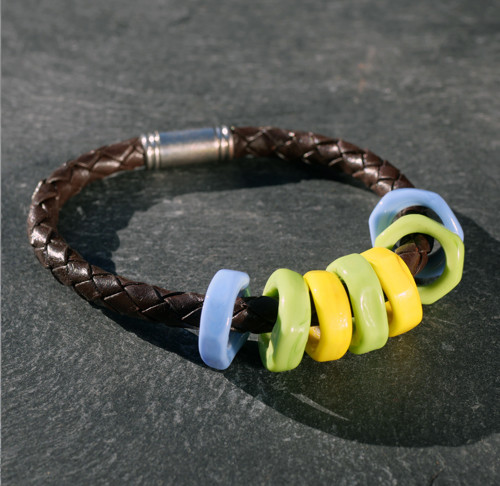 Náramek hnědý BB0107