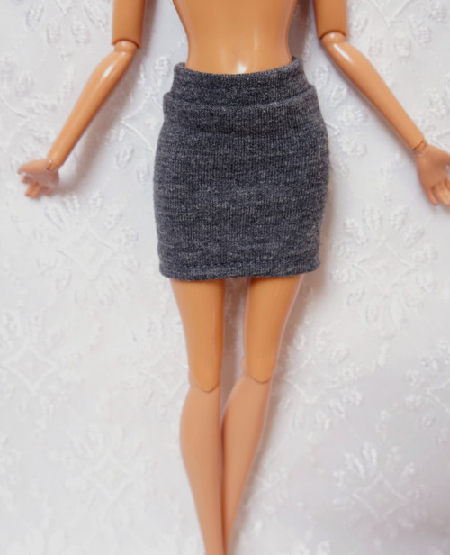 Barbie - natahovací sukně — foto 1