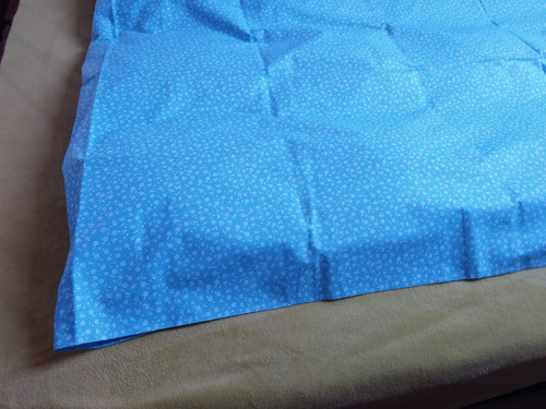 Povlečení droboučké kytičky bílé na sv.modrém