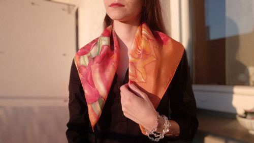 Šátek (BATIKA): Purple Orange Tulip — foto 1
