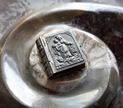 Škapulíř s Madonkou — foto 1