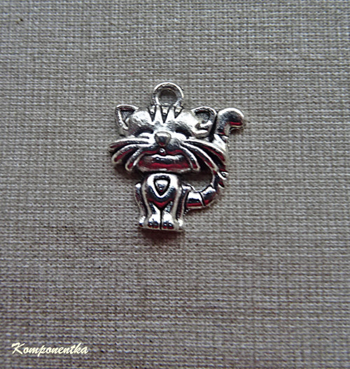 Kovový přívěsek kočička 18x17mm 1kus