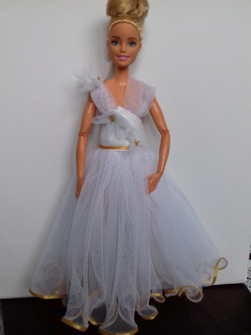 Šatičky pro Barbie - plesové č. 5 — foto 1