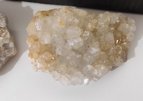 Křemenná podložka na dobíjení minerálů
