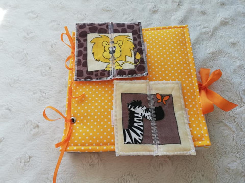 Quiet book 6 stran